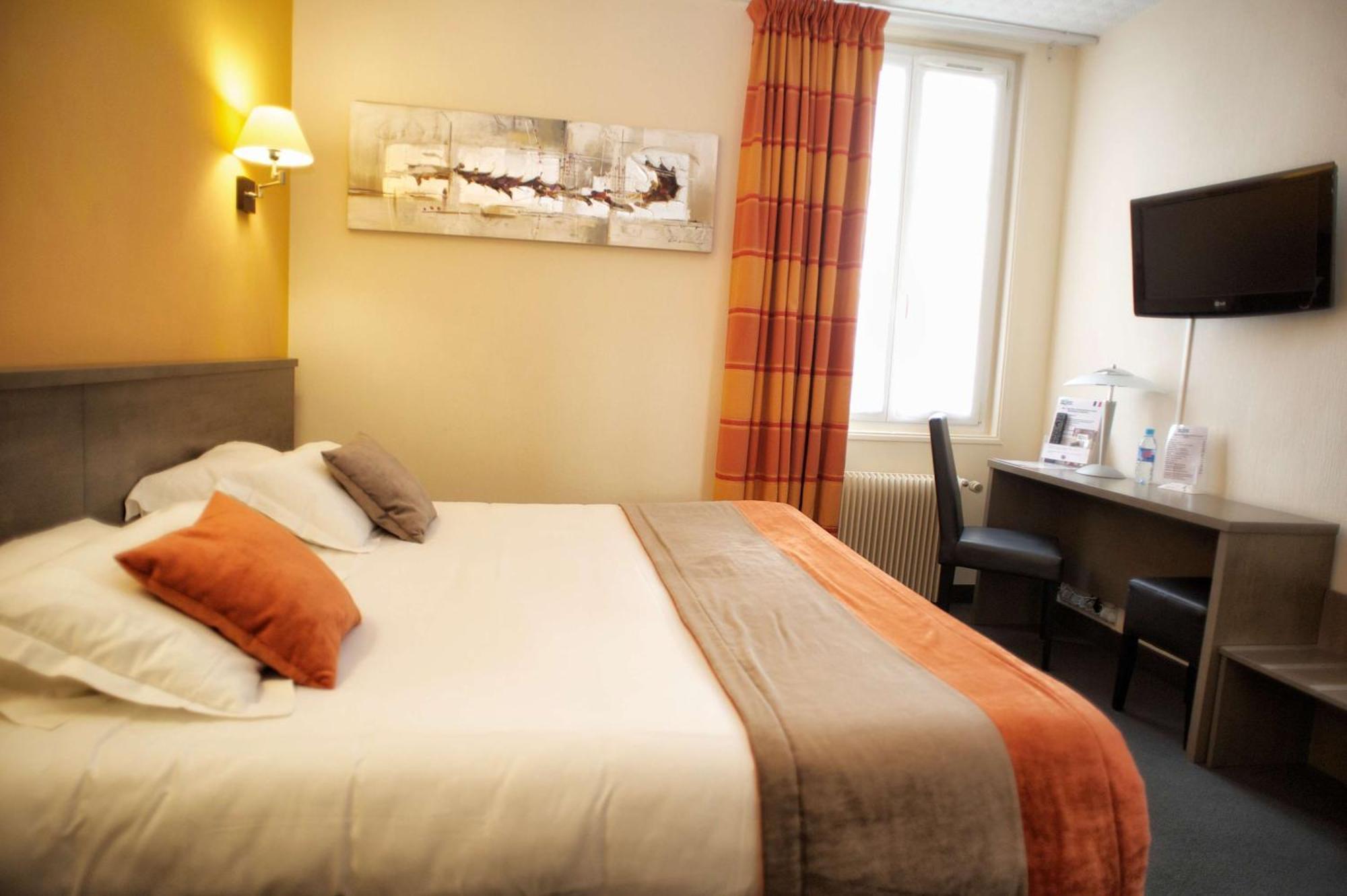 Brit Hotel Le Surcouf Saint-Malo Buitenkant foto
